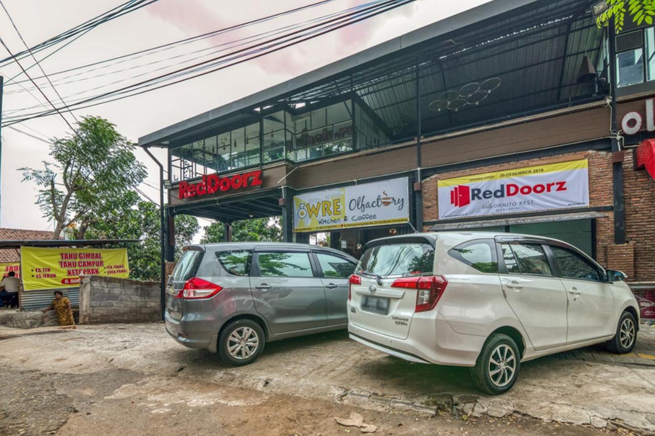 Reddoorz Plus Near Akademi Kepolisian Semarang 3 Esterno foto