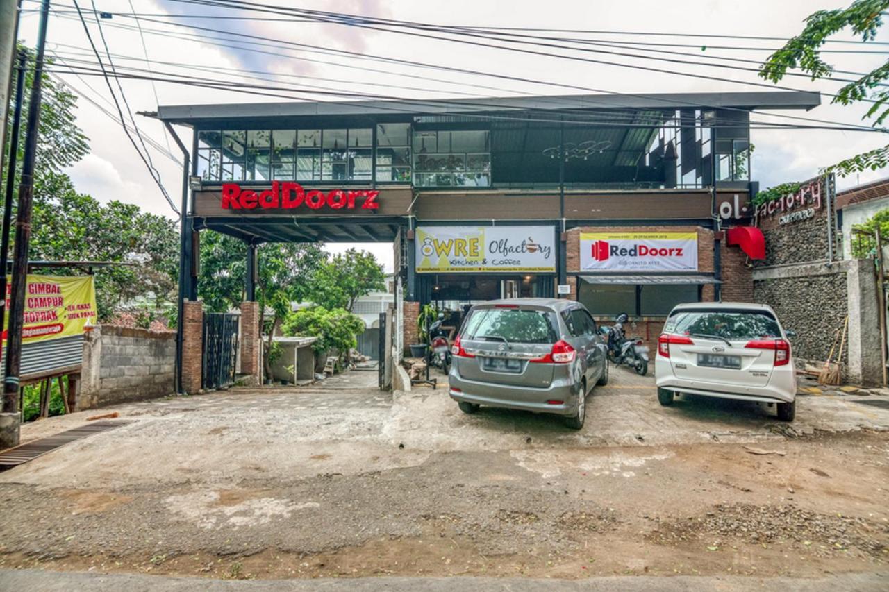 Reddoorz Plus Near Akademi Kepolisian Semarang 3 Esterno foto